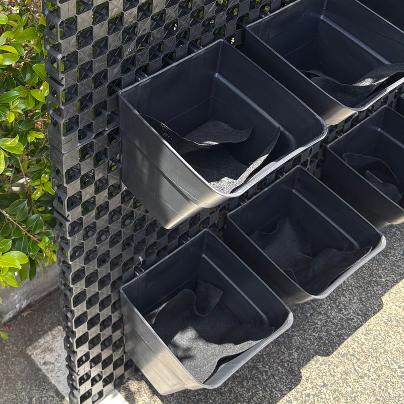 Load image into Gallery viewer, DIY Vertical Garden Kit - 30mm Screen (1150mm x 1150mm) - 12 Pots