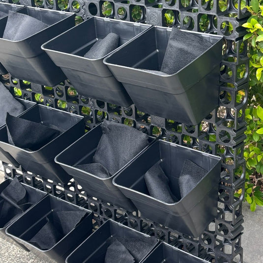 DIY Vertical Garden Kit - 52mm wall liner (960mm x 1040mm) + 12 x 4.4 Litre Hanging Pots