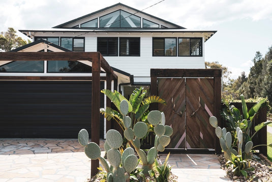 Original Weathered - Faced and Wire Brushed - Recycled Thin Cladding