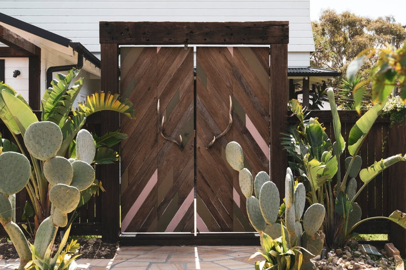 Load image into Gallery viewer, Original Weathered - Faced and Wire Brushed - Recycled Thin Cladding
