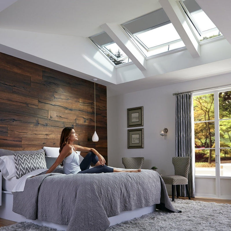 Load image into Gallery viewer, VELUX VCM Manual Opening Skylight (Flat Roof) - VEL-VCM 2222 - Eco Sustainable House
