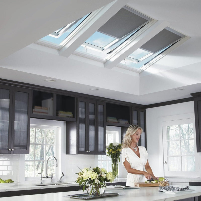 Load image into Gallery viewer, VELUX VCM Manual Opening Skylight (Flat Roof) - VEL-VCM 2222 - Eco Sustainable House
