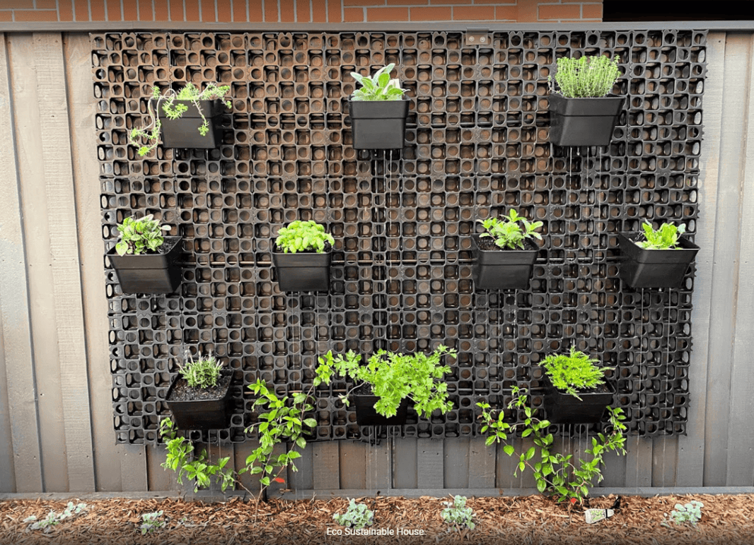 Vertical Garden Pots Package | 10 Green Wall Pots | Clip On