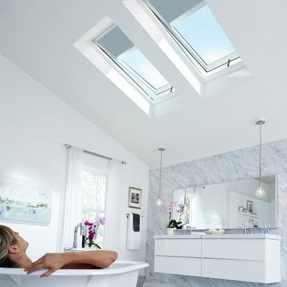 Load image into Gallery viewer, VELUX Solar Powered Honeycomb Blind - VEL-FSCD C01 - Eco Sustainable House
